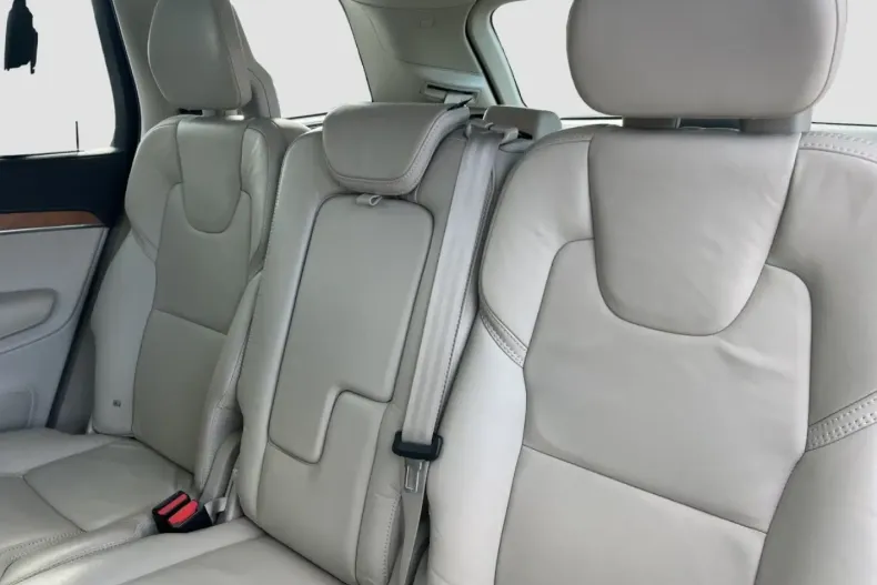 Volvo XC90 din 2020 cu 59.300 km - oferta VOL137182 - foto 14