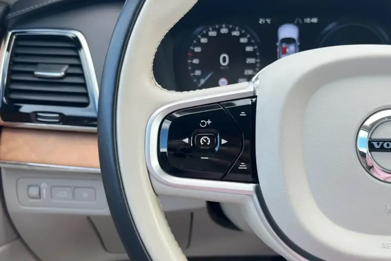 Volvo XC90 din 2020 cu 59.300 km - oferta VOL137182 - foto 23