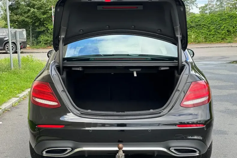 Mercedes-Benz E 220 din 2020 cu 99.000 km - oferta MER137184 - foto 7