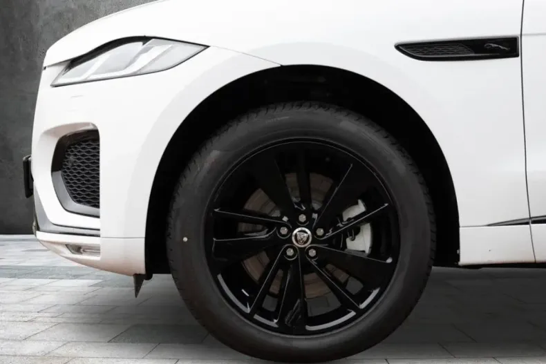 Jaguar F-Pace din 2024 cu 18.601 km - oferta JAG137190 - foto 9