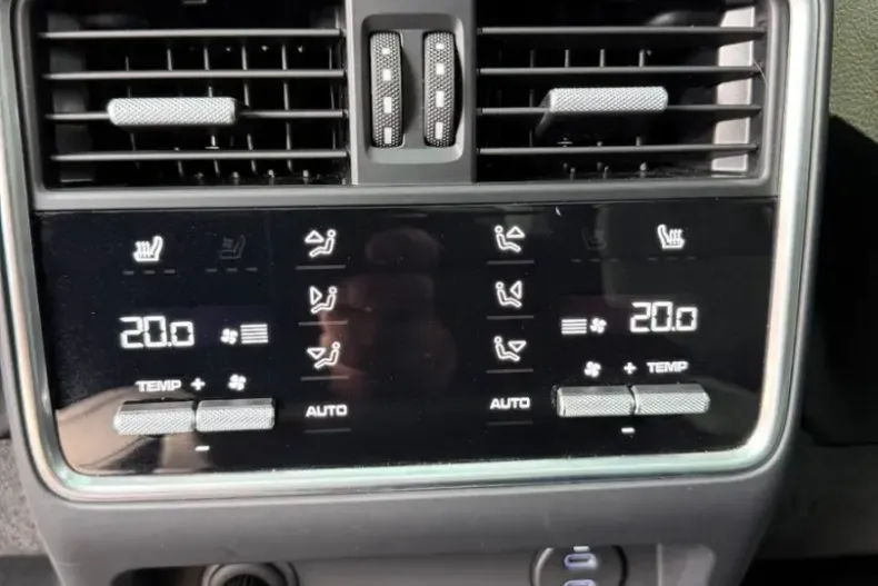 Porsche Cayenne din 2021 cu 89.900 km - oferta POR137191 - foto 15