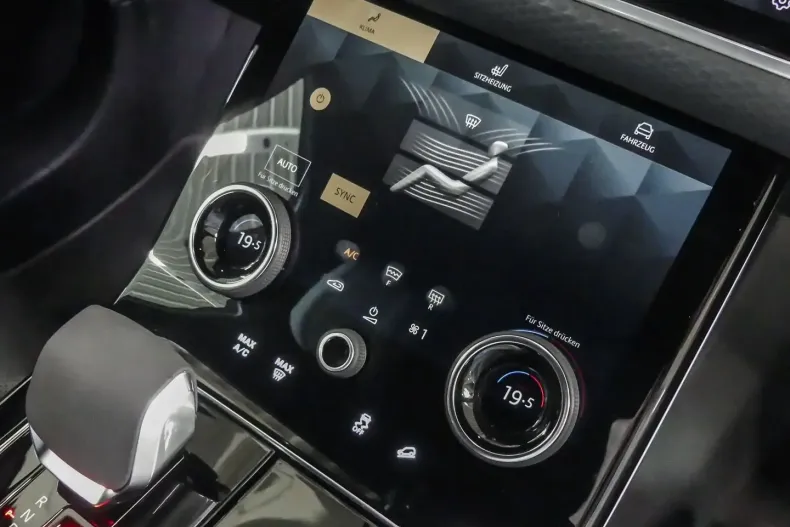 Land Rover Range Rover Velar din 2022 cu 40.733 km - oferta LAN137192 - foto 14