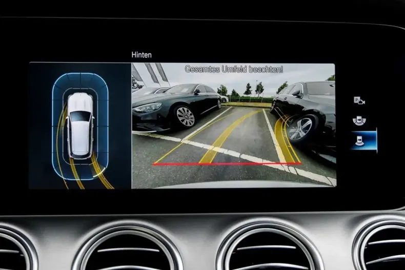 Mercedes-Benz E 220 din 2022 cu 79.664 km - oferta MER137193 - foto 10