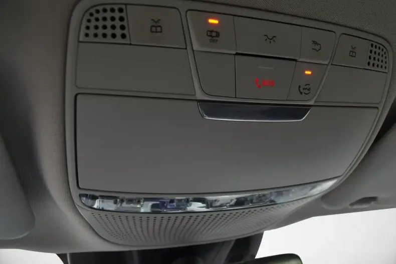 Mercedes-Benz E 220 din 2021 cu 80.000 km - oferta MER137194 - foto 20