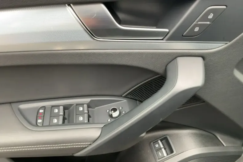 Audi Q5 din 2022 cu 60.943 km - oferta AUD137195 - foto 15