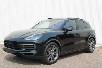 Porsche Cayenne din 2022 - oferta POR137200
