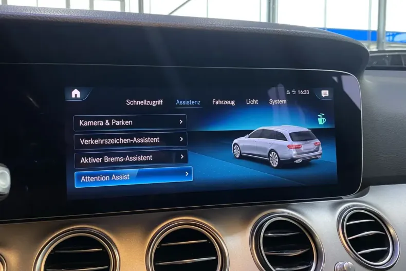 Mercedes-Benz E 220 din 2022 cu 82.488 km - oferta MER137203 - foto 24