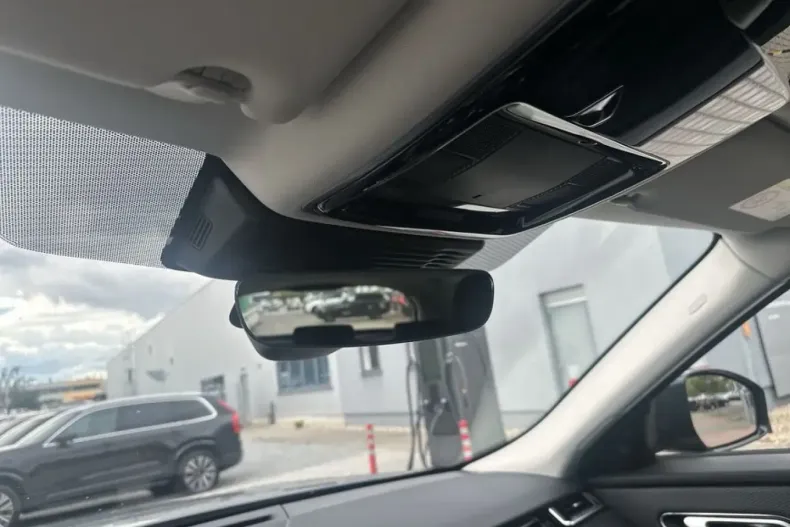 Land Rover Range Rover Velar din 2022 cu 75.800 km - oferta LAN137209 - foto 32