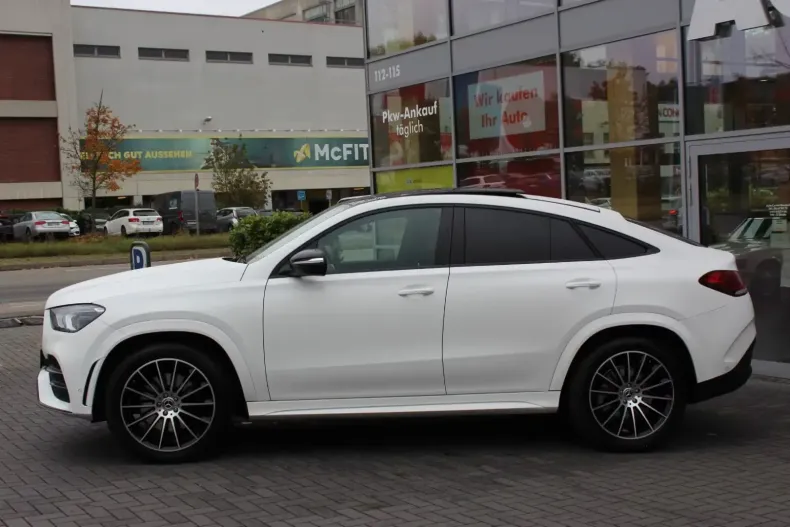 Mercedes-Benz GLE 350 din 2021 cu 2.925 km - oferta MER137211 - foto 2