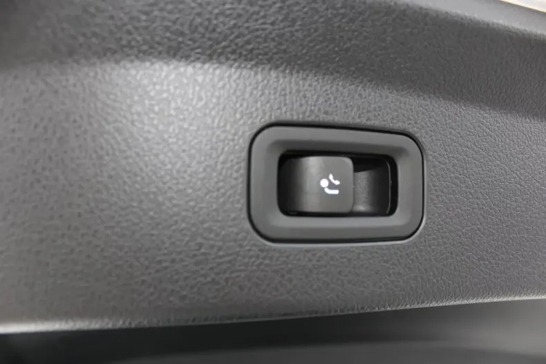 Mercedes-Benz GLE 350 din 2021 cu 2.925 km - oferta MER137211 - foto 3