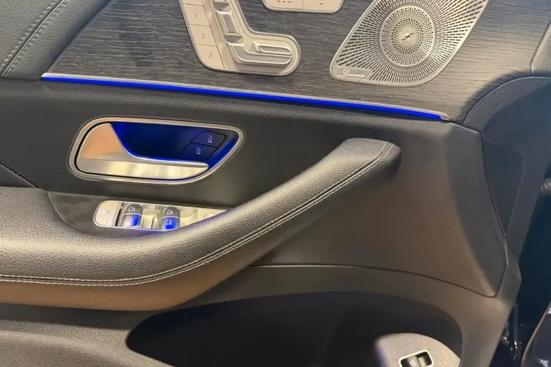 Mercedes-Benz GLE 400 din 2021 cu 99.800 km - oferta MER137217 - foto 2