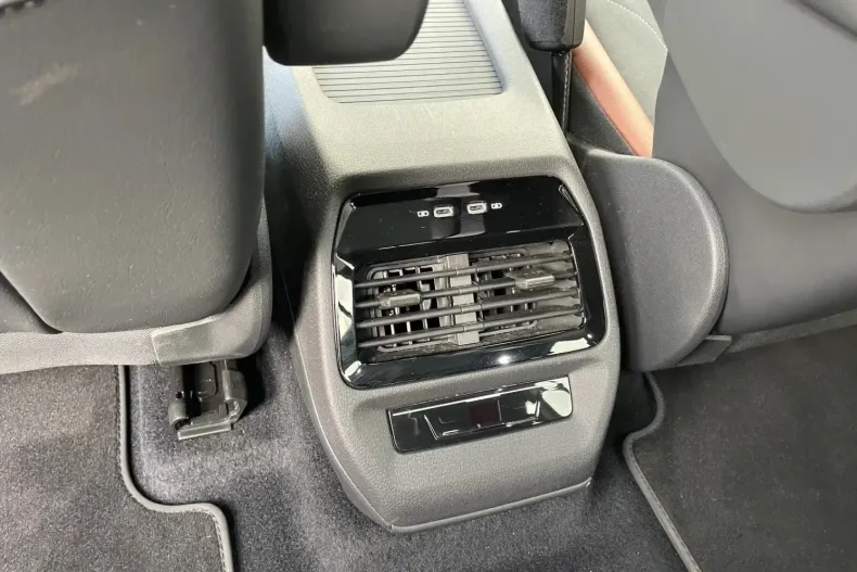 Volkswagen ID.5 din 2023 cu 6.567 km - oferta VOL137344 - foto 8