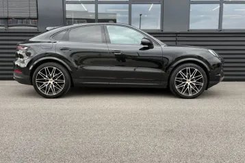 Porsche Cayenne din 2023 - oferta POR137345