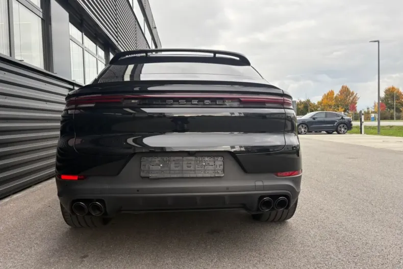 Porsche Cayenne din 2023 cu 31.700 km - oferta POR137345 - foto 5