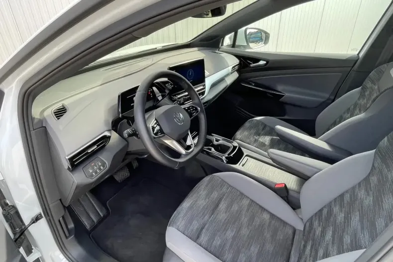Volkswagen ID.4 din 2023 cu 18.835 km - oferta VOL137347 - foto 4