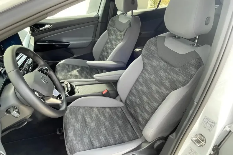 Volkswagen ID.4 din 2023 cu 18.835 km - oferta VOL137347 - foto 6