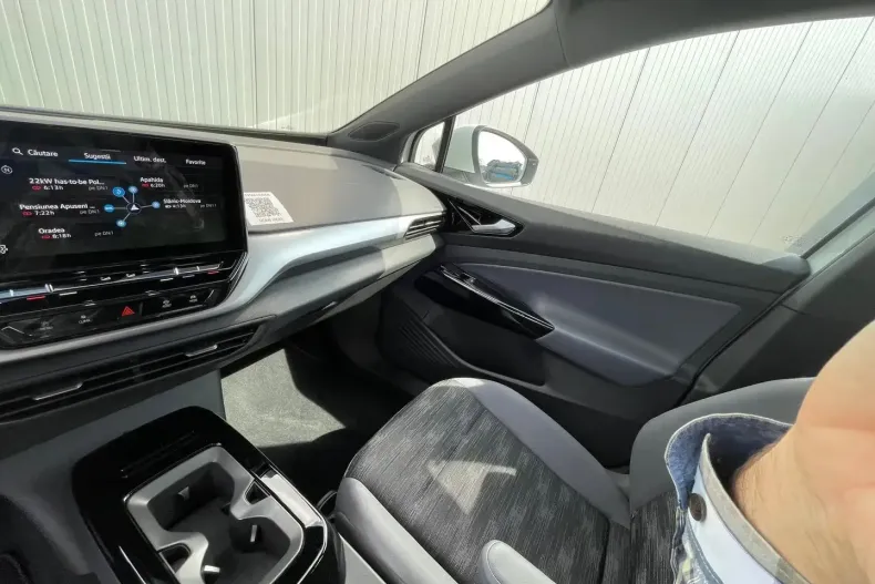 Volkswagen ID.4 din 2023 cu 18.835 km - oferta VOL137347 - foto 7