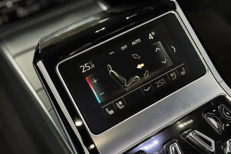 Audi A8 din 2022 cu 60.600 km - oferta AUD137349 - foto 18