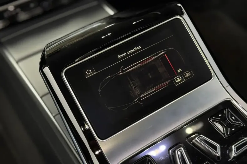 Audi A8 din 2022 cu 60.600 km - oferta AUD137349 - foto 20