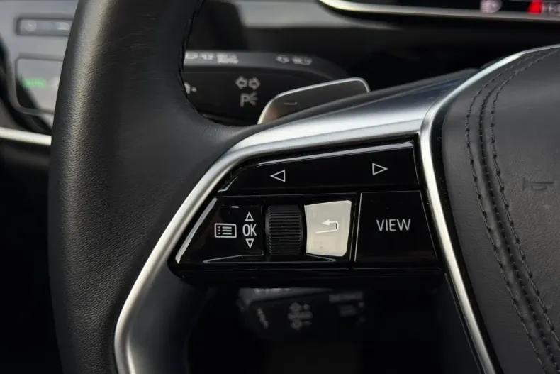 Audi A8 din 2022 cu 60.600 km - oferta AUD137349 - foto 27