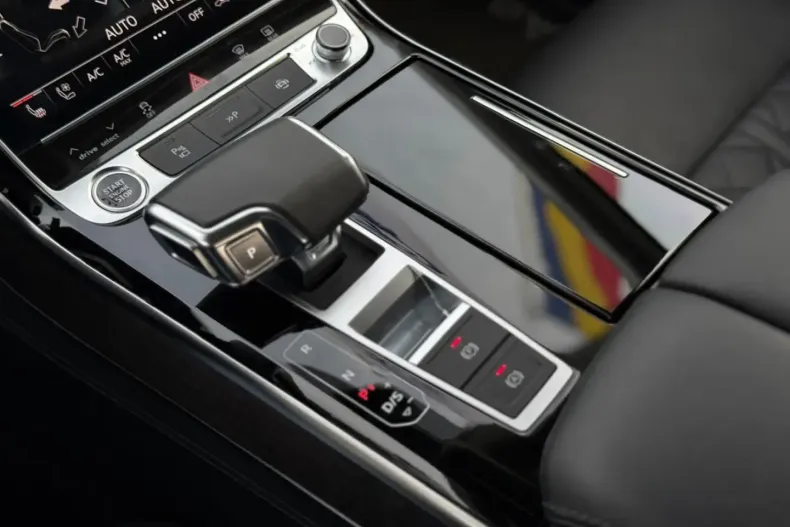 Audi A8 din 2022 cu 60.600 km - oferta AUD137349 - foto 29