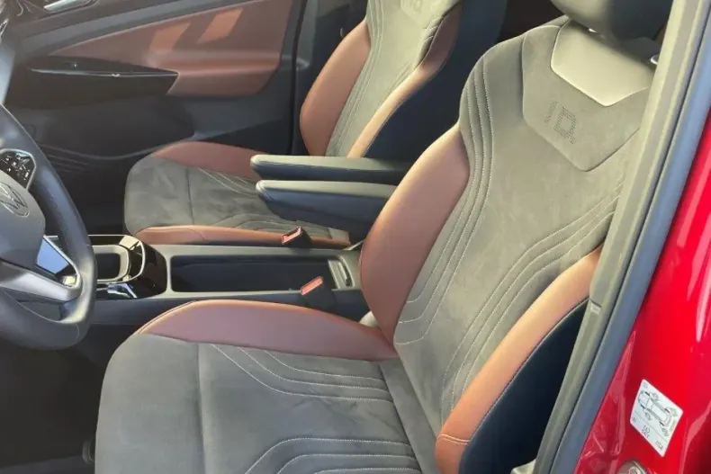 Volkswagen ID.4 din 2023 cu 9.192 km - oferta VOL137351 - foto 5