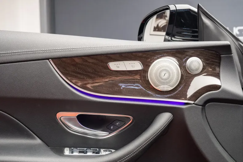 Mercedes-Benz E 220 din 2021 cu 57.039 km - oferta MER137353 - foto 22