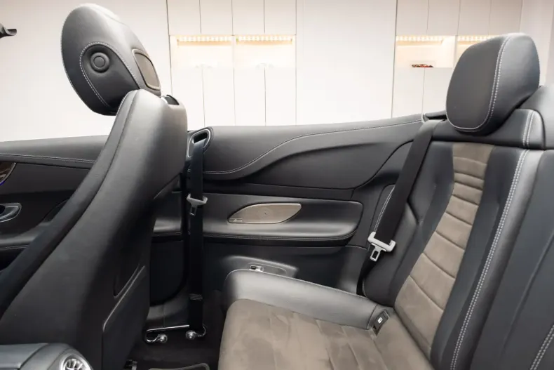 Mercedes-Benz E 220 din 2021 cu 57.039 km - oferta MER137353 - foto 28