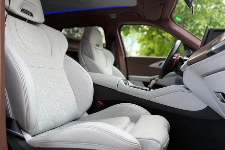 BMW XM din 2024 cu 39.990 km - oferta BMW137356 - foto 14