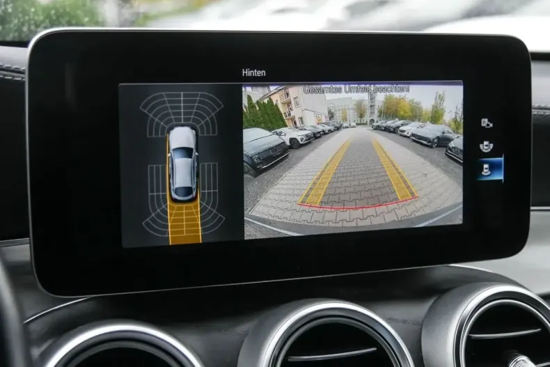 Mercedes-Benz GLC 300 din 2022 cu 45.500 km - oferta MER137359 - foto 10