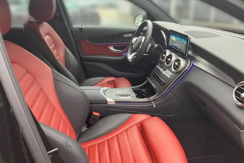 Mercedes-Benz GLC 300 din 2021 cu 36.243 km - oferta MER137360 - foto 13