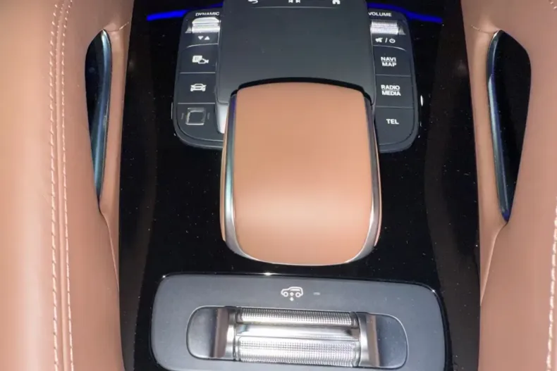 Mercedes-Benz GLE 53 AMG din 2025 cu 15 km - oferta MER137361 - foto 17