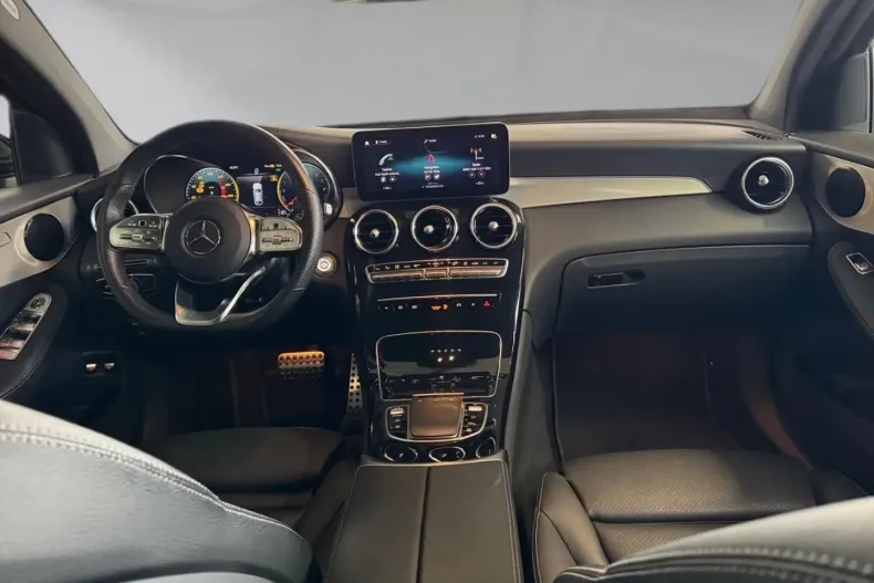 Mercedes-Benz GLC 300 din 2021 cu 39.595 km - oferta MER137363 - foto 9