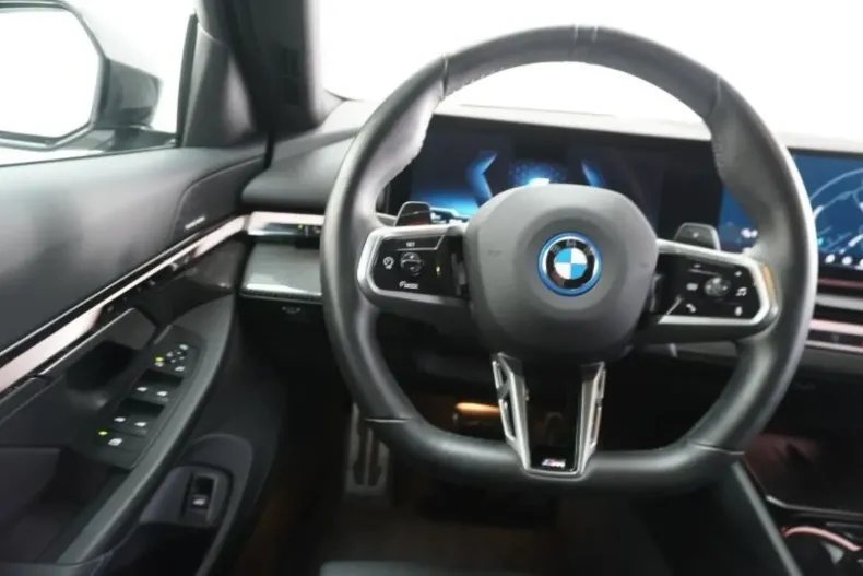 BMW 550 din 2024 cu 60.100 km - oferta BMW137366 - foto 13