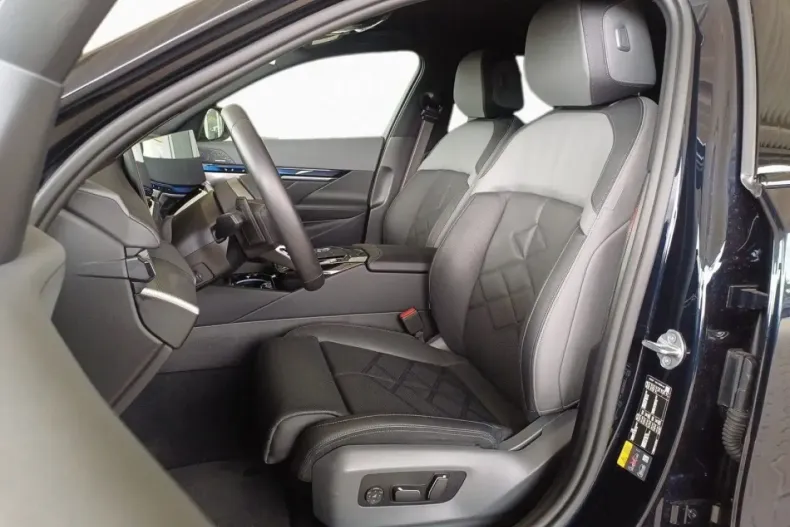 BMW 550 din 2024 cu 31.134 km - oferta BMW137372 - foto 10