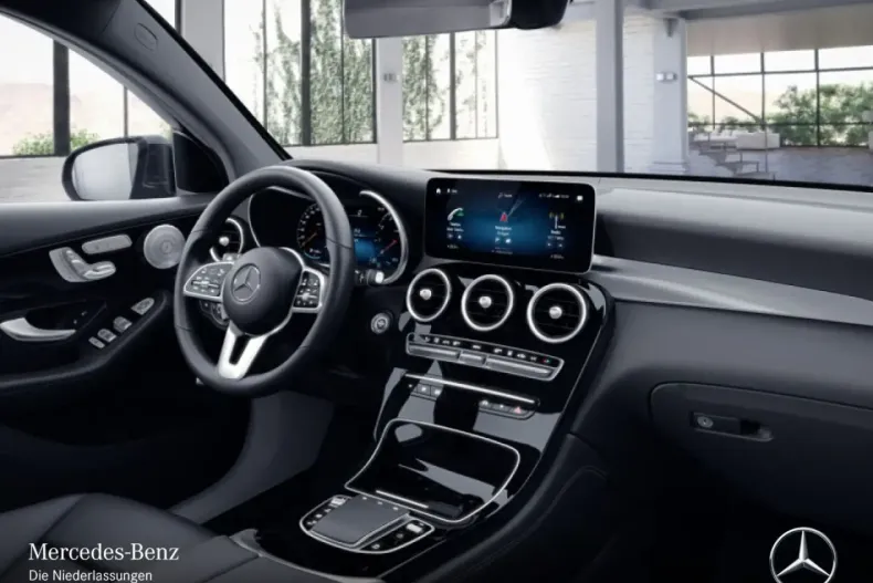 Mercedes-Benz GLC 300 din 2021 cu 47.259 km - oferta MER137373 - foto 9