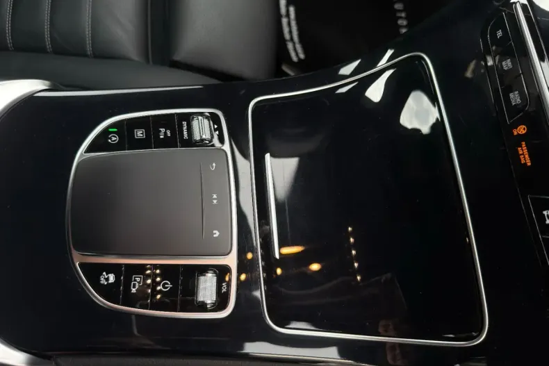 Mercedes-Benz GLC 300 din 2022 cu 61.945 km - oferta MER137374 - foto 20