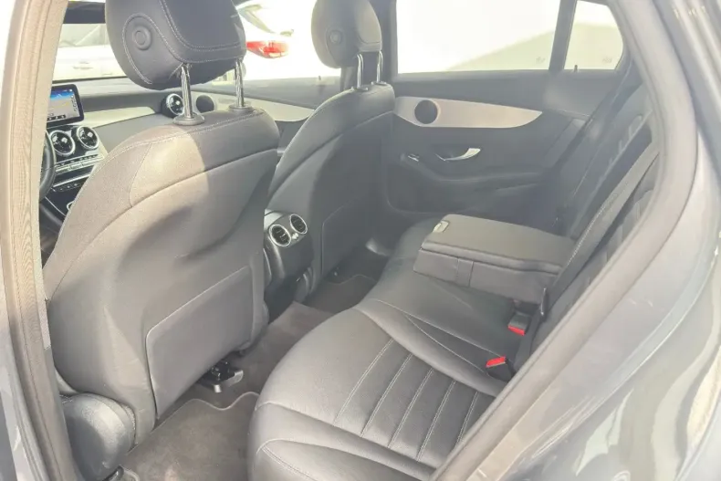 Mercedes-Benz GLC 300 din 2022 cu 61.945 km - oferta MER137374 - foto 22