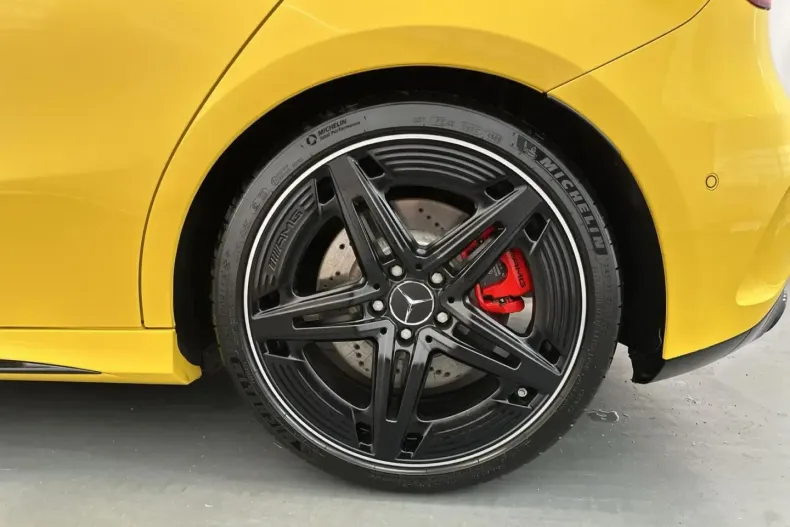 Mercedes-Benz A 45 AMG din 2023 cu 33.689 km - oferta MER137382 - foto 5