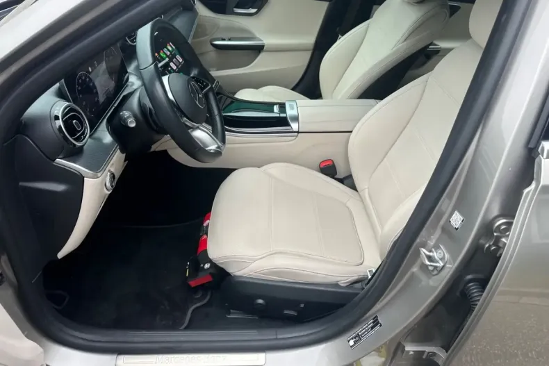 Mercedes-Benz C 200 din 2023 cu 45.830 km - oferta MER137390 - foto 5