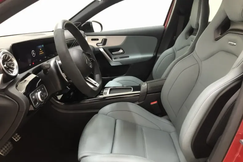 Mercedes-Benz A 45 AMG din 2023 cu 3.100 km - oferta MER137399 - foto 10