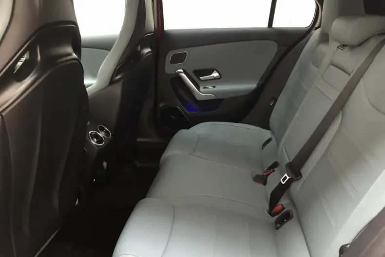 Mercedes-Benz A 45 AMG din 2023 cu 3.100 km - oferta MER137399 - foto 15