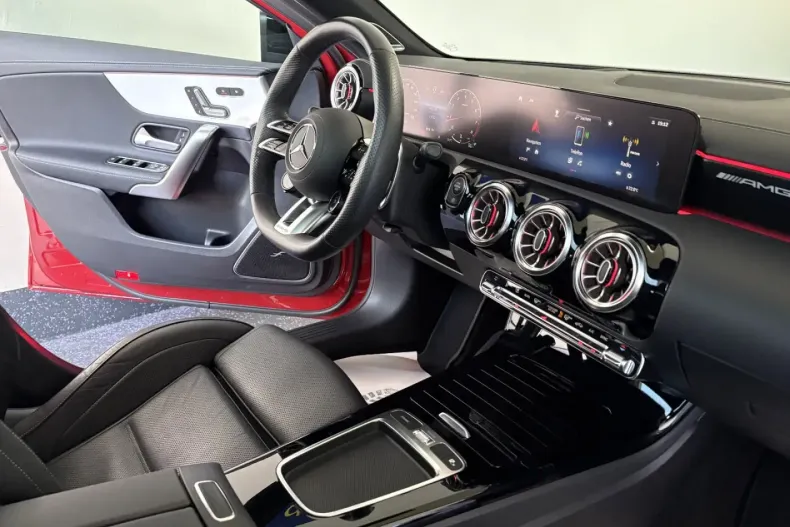 Mercedes-Benz A 45 AMG din 2023 cu 19.932 km - oferta MER137400 - foto 12