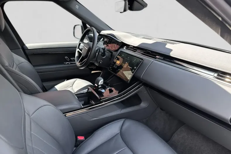 Land Rover Range Rover Sport din 2024 cu 15.200 km - oferta LAN137406 - foto 3