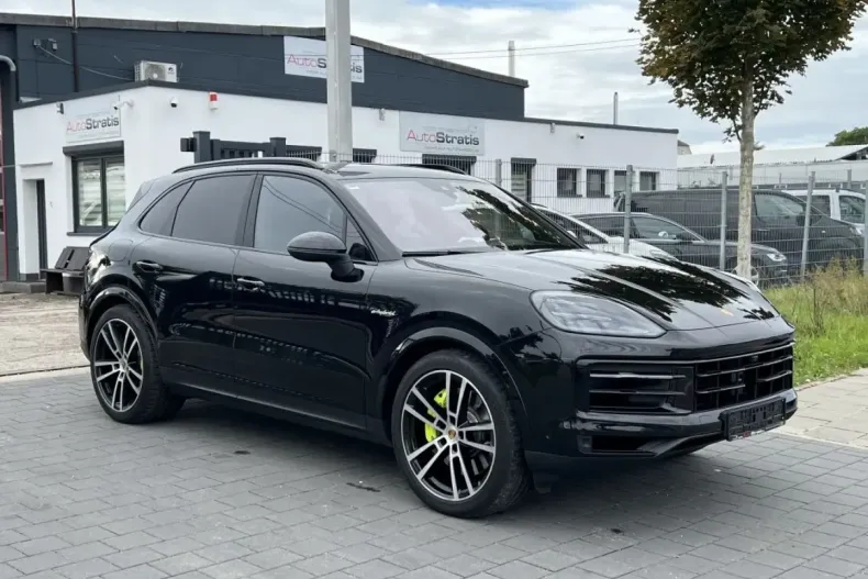 Porsche Cayenne din 2024 cu 24.854 km - oferta POR137408 - foto 1