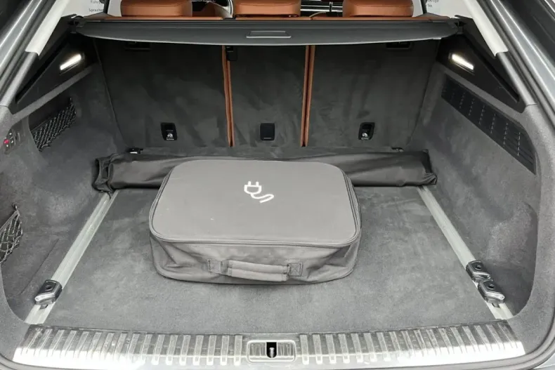 Audi Q8 din 2022 cu 48.600 km - oferta AUD137453 - foto 4