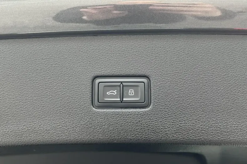 Audi Q8 din 2022 cu 48.600 km - oferta AUD137453 - foto 5