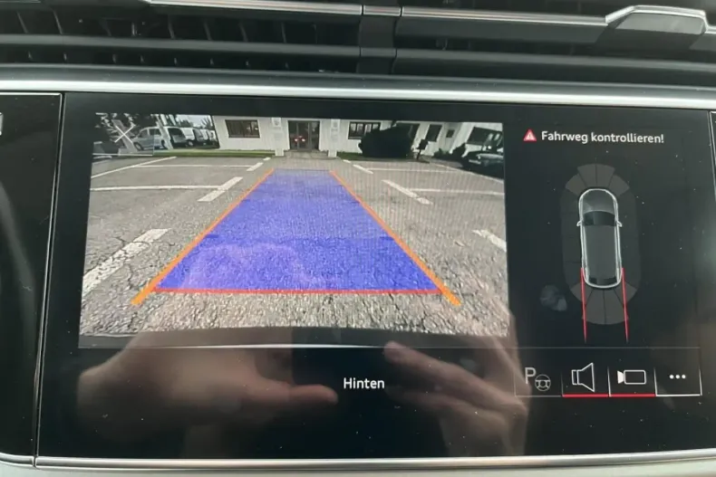 Audi Q8 din 2022 cu 48.600 km - oferta AUD137453 - foto 18