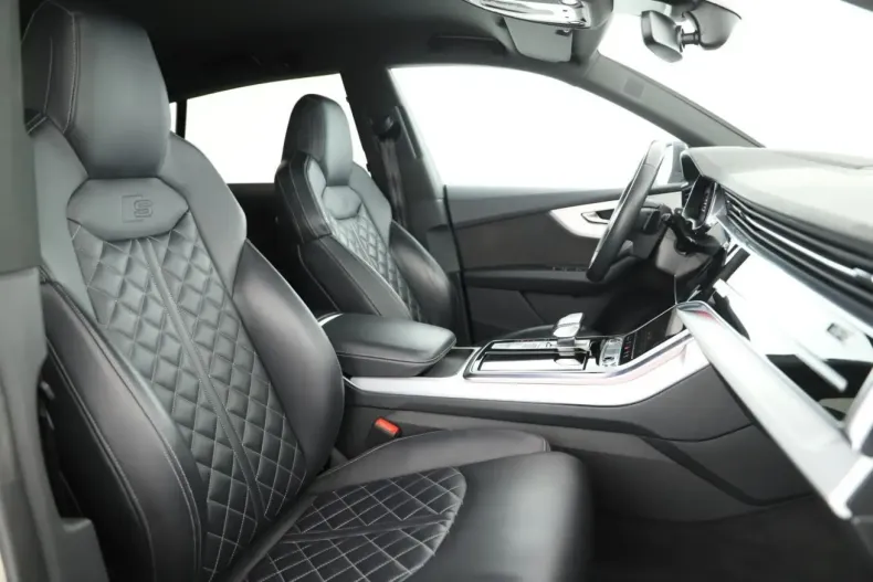 Audi Q8 din 2022 cu 56.450 km - oferta AUD137454 - foto 4