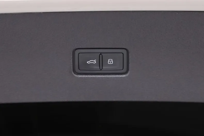 Audi Q8 din 2022 cu 56.450 km - oferta AUD137454 - foto 14